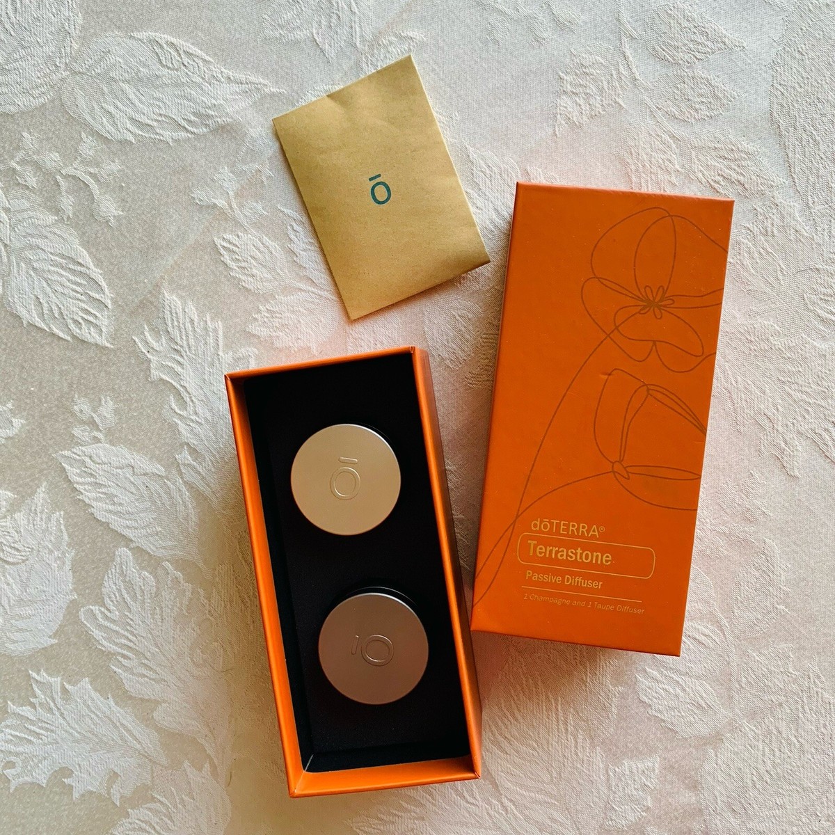 doTerra Terrastone Stone Passive Diffuser Taupe & Champagne, 2 pc