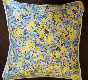 tommy hilfiger throw pillows