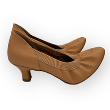 Dance America smooth/international Helena 2.5 inch flare suede sole size 8.5