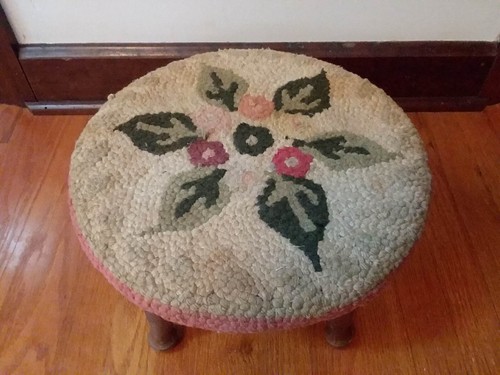 VTG Needlepoint Round Footstool Upholstered Wooden Legs 13" Diameter Foot Stool - Picture 5 of 11