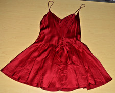 Vtg 90s Victoria  s Secret Gold Label 100 Silk Slip Dress Sz M Red Y2K Nightie