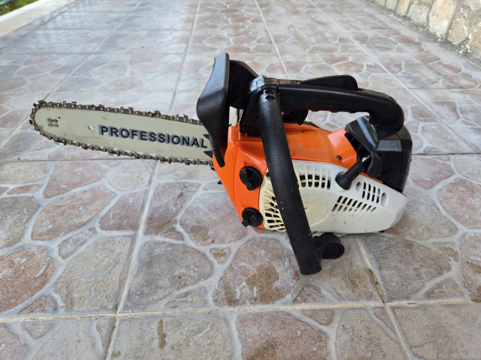 Motosega 25cc da potatura