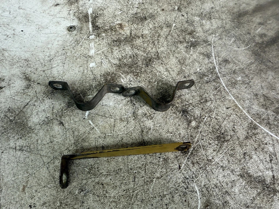 Soportes de elevación de colector de admisión Onan B43G B48G Foto 4 de 4