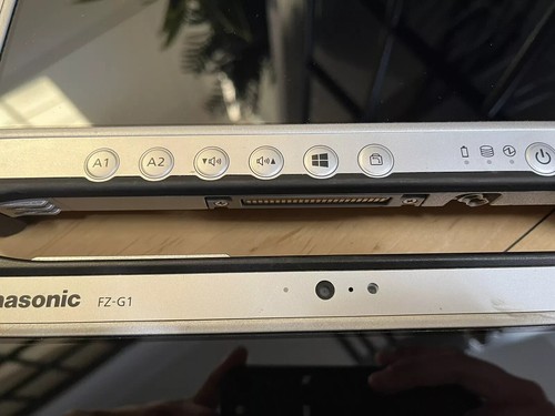 Panasonic Tough pad FZ-G1 Core i5 8GB RAM For Parts and Repair No ssd - Afbeelding 8 van 12