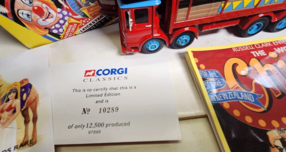 CORGI CLASSICS 97896 AEC POLE TRUCK & POSTER CHIPPERFIELDS CIRCUS 1/50 SCALE NIB - Image 4 of 4