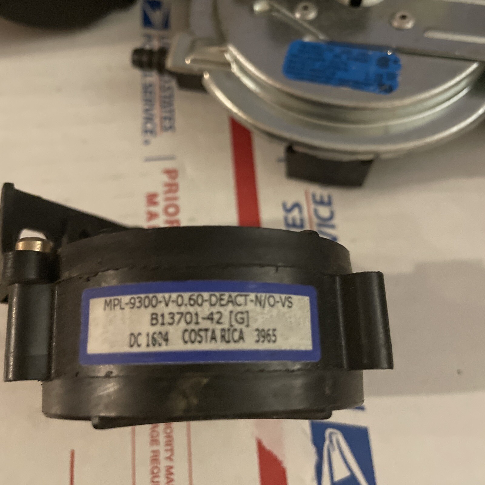 MPL9300V0.60DEACTN/OVS Furnace Air Pressure Switch B1370142 FREE