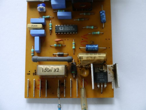 Kenwood Gourmet FP800 Processor Repair Kit Capacitors Resistor Triac Guide - Picture 3 of 3