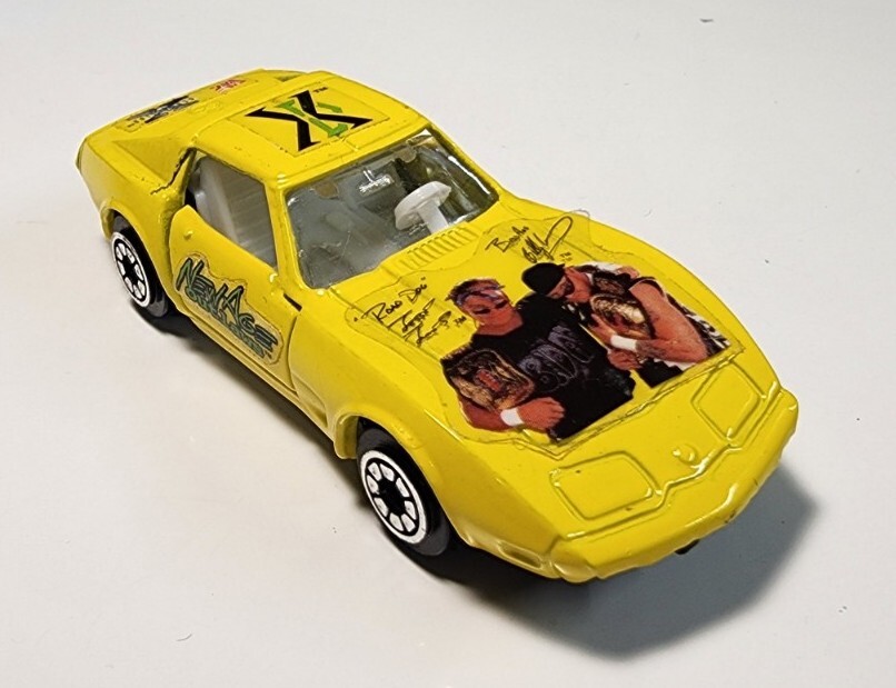 Welly #103 Yellow Chevy Corvette Stingray 1/64 Diecast New Age