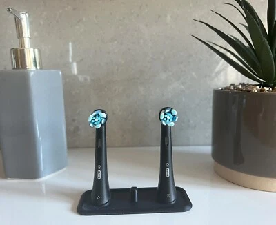 Stand for Oral B toothbrush and for two iO brush heads - Image 1 of 2