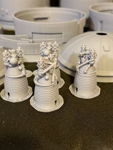 Museum Quality 1/72 scale Saturn V model kit - 150 piece 3D resin printed kit - Picture 23 of 24