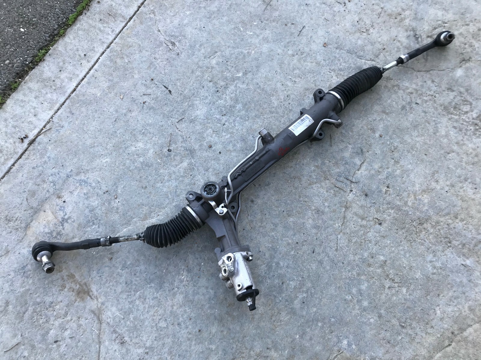 2008 2009 2010 BMW 535i E60 Automatic RWD Steering Racks Pinion Gear