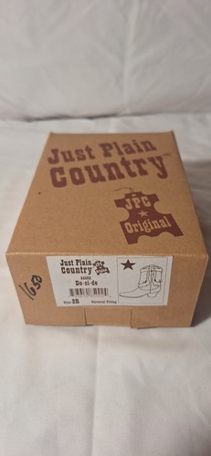Just Plain Country Do-si-do 85002 Cowboy Boot Figurine 2R New in Box - Picture 2 of 12
