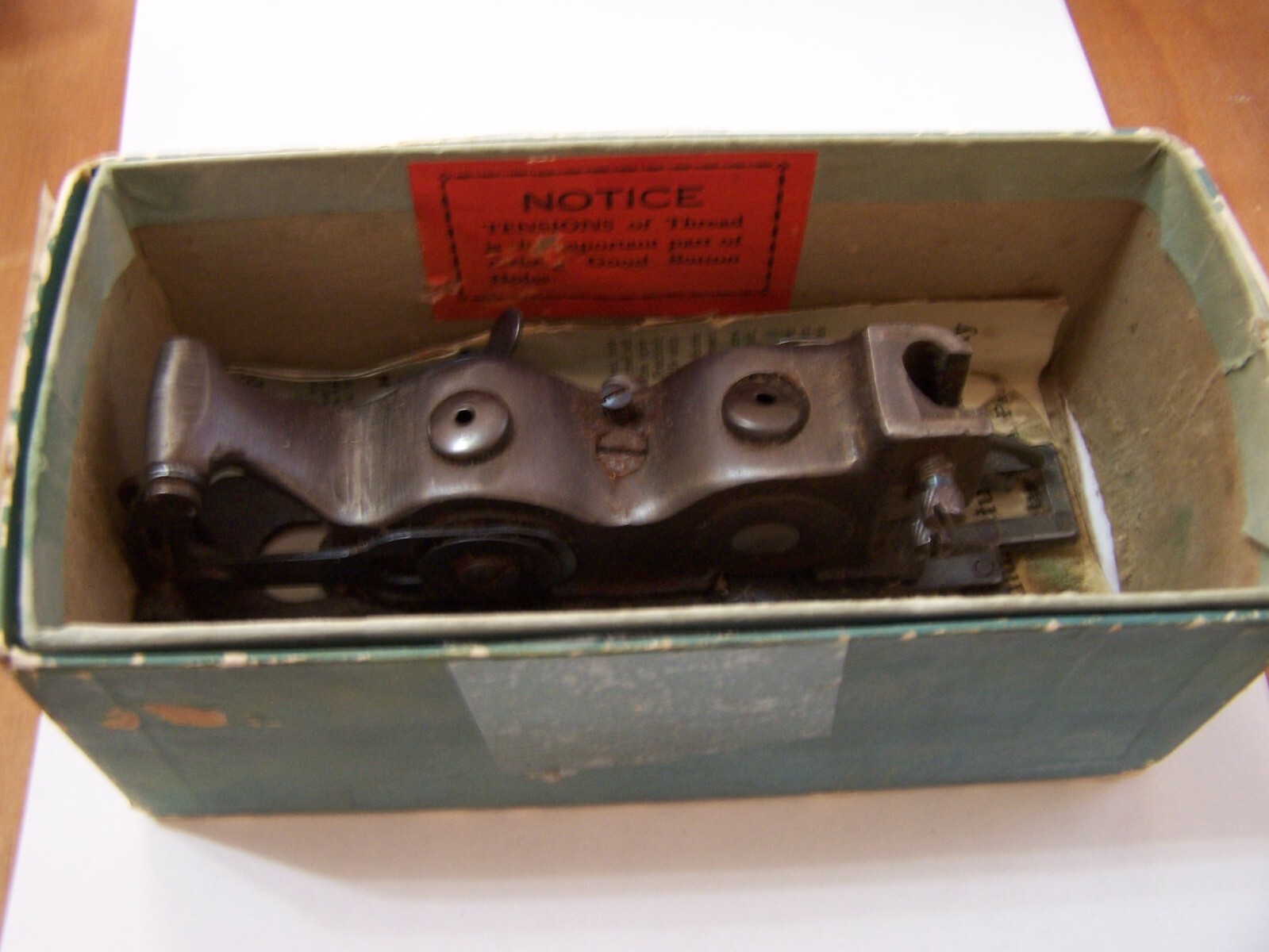 Famous Buttonhole Worker Model C Vintage Buttonholer Button Hole Maker w/Box