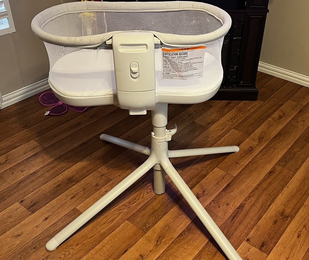 thumbnail interactive-video image 1 of UPPAbaby-Bassinet Stand U2013 Baby Shack 1 of 9