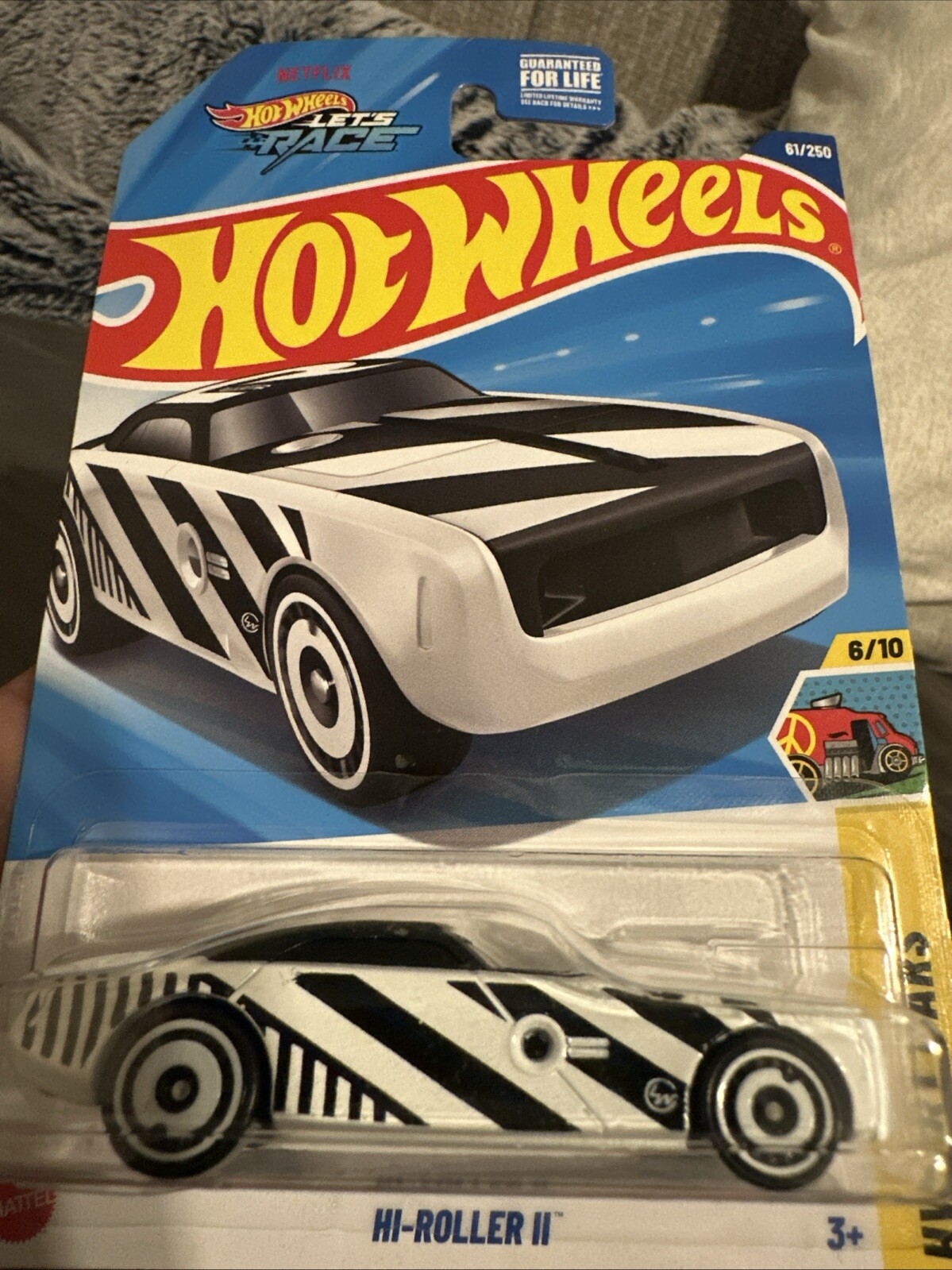 2025 Hot Wheels HI-ROLLER II, White, 61/250 Mainline Not Super Treasure Hunt NEW