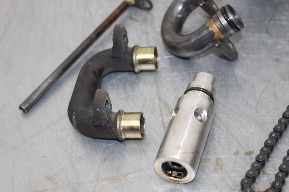 2003 - 2005 YAMAHA YZF R6 06-09 R6S OEM МАСЛЯНЫЙ НАСОС ЦЕПНОЙ ОТСТОЙНИК ПИКАП ЛОТ - Изображение 2 из 4