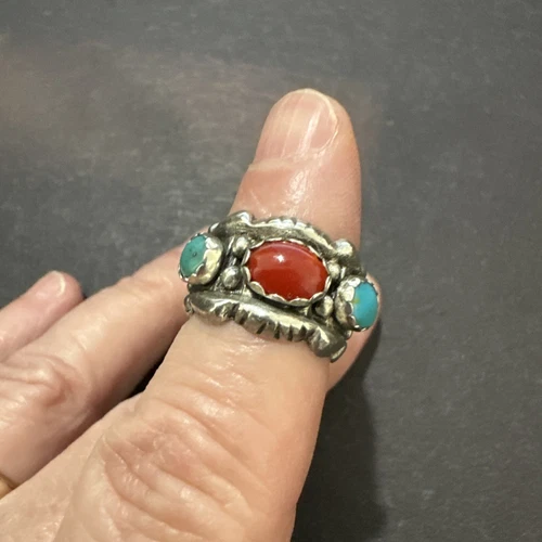 VINTAGE RARE Delwyn Tawvaya HOPI Sterling Silver Signed Ring