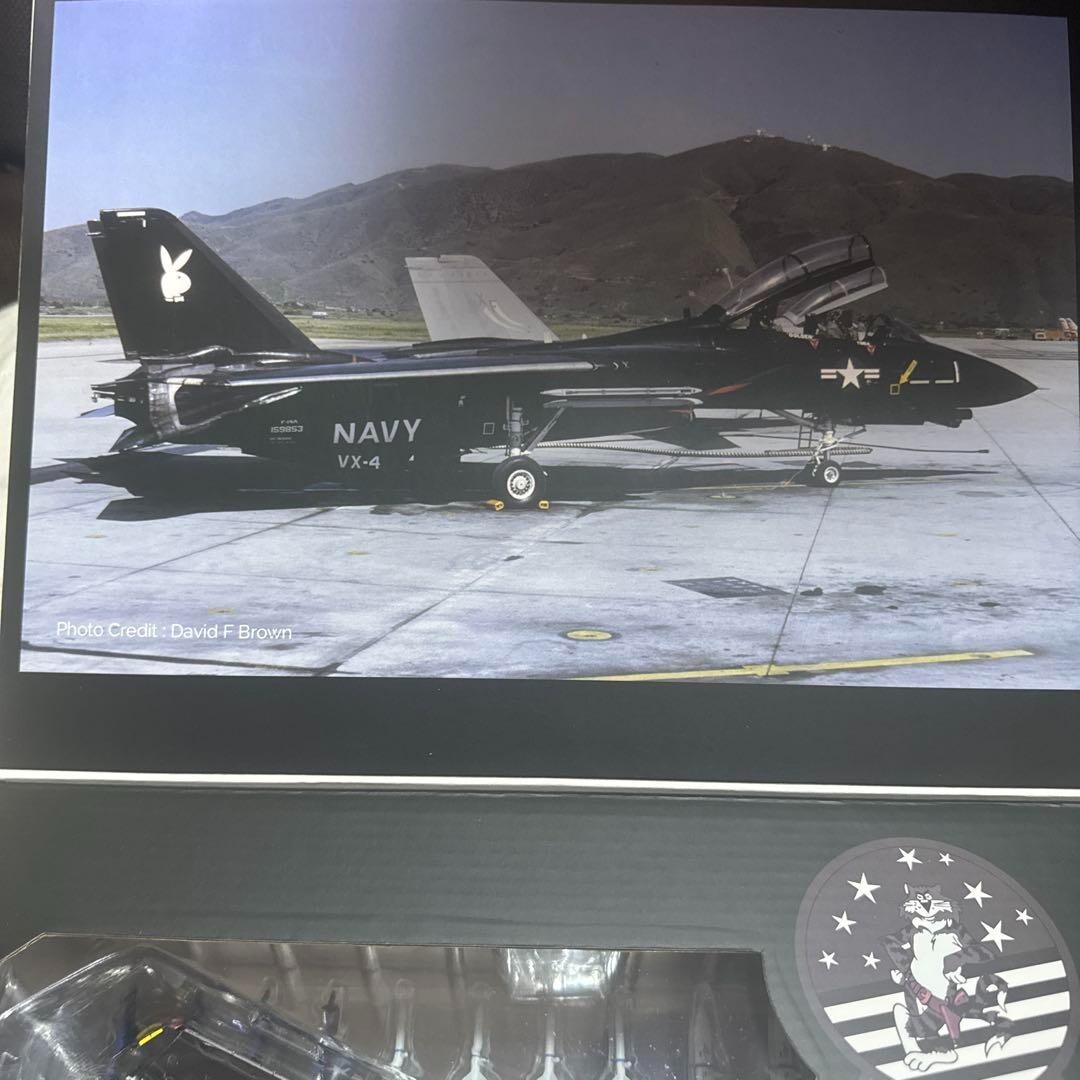 CALIBRE Wings 1:72 USNAVY F-14A Tomcat VX-4 BLACK BUNNY