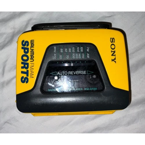 Sony Walkman Sports WM-AF59 FM AM Radio Cassette Play Yello Auto Reverse Vintage