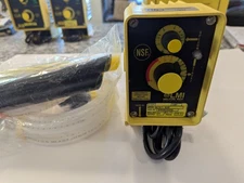 LMI MILTON ROY ELECTROMAGNETIC DOSING PUMP A151-92S S# 9408035588