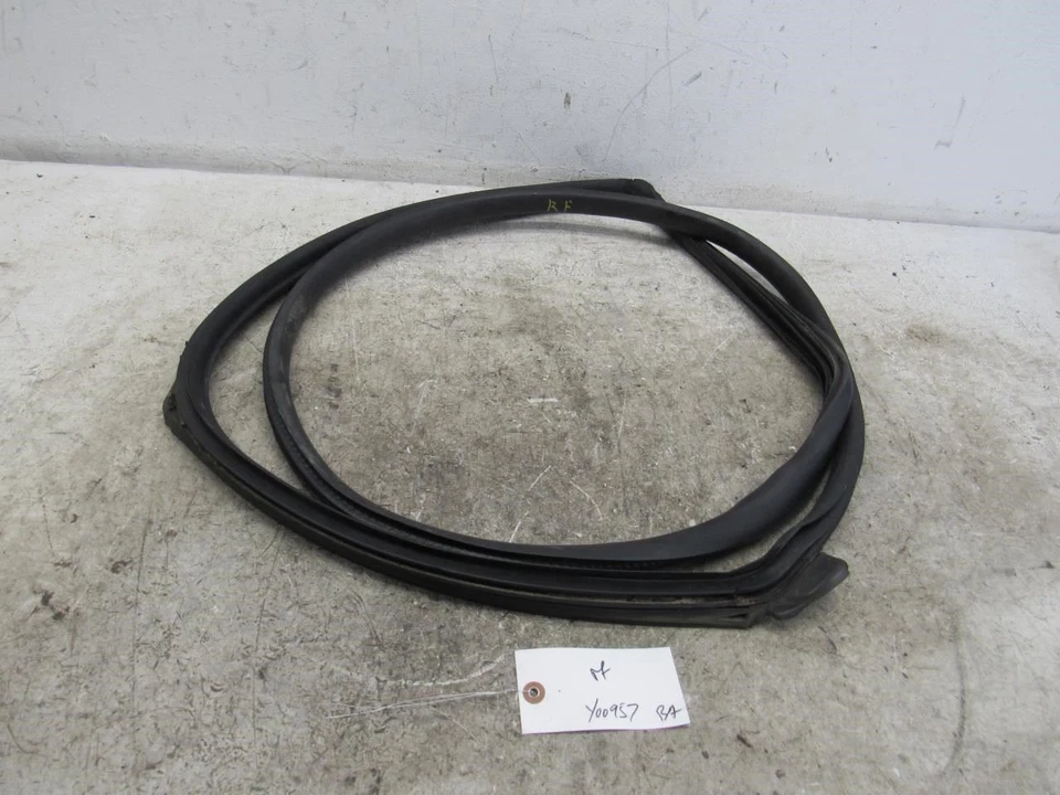 2002 mini Cooper hard top right passenger door weather strip rubber seal trim OE Foto 2 de 4