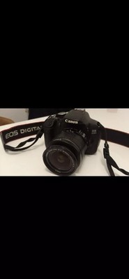 Canon EOS 650D EOS Serie DSLR-Kamera mit Objektiv & Kameragurt