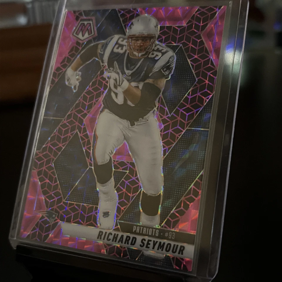 2025 Mosaic Football Neon Pink Spectris FOTL /13 Richard Seymour NE SSP Prizm - Image 4 of 4