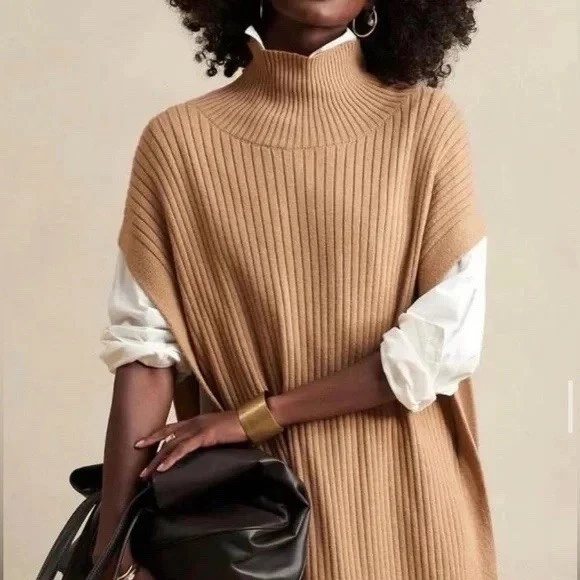Tan Women’s Mock Neck Banana Republic Poncho Sweater Size XS/Small