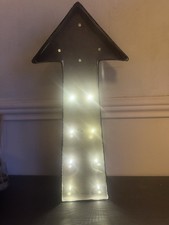 Vintage/retro/old Fairground Style Light Up Arrow Sign