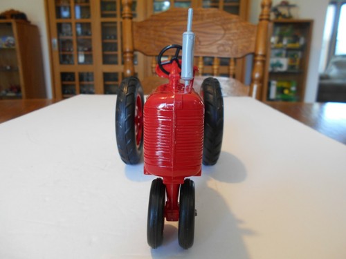 Vintage 1987 Florida Classic Farm Toy 1:16 Scale Farmall 200 Tractor, NF, Used - Picture 7 of 12