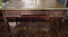 Bellissima grande Scrivania francese Luigi XVI con bronzi del 1800