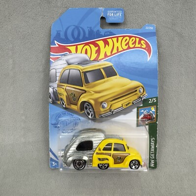 Hot Wheels RV There Yet HW Getaways 2/5 22/250 Yellow *Card Wear*