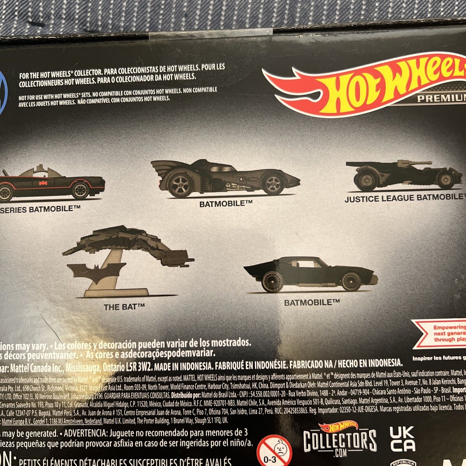 Hot Wheels Batman Batmobile Bundle, Set of 5 Fan-Favorite Batmobile  Castings in 1:64 Scale with Special Packaging