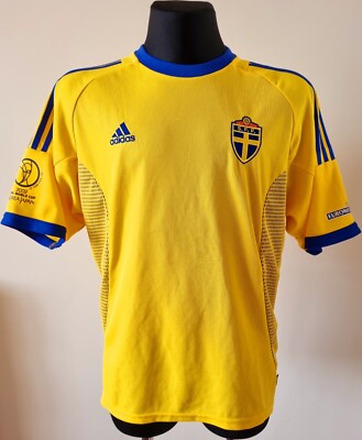 Sweden 2002 - 2004 Home football Adidas shirt #4 size Extra Large