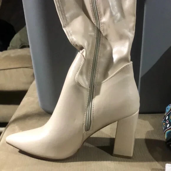BOTTES TALONS HAUTS EN CUIR ZARA AVEC HAUTE JAMBE BLANCHE