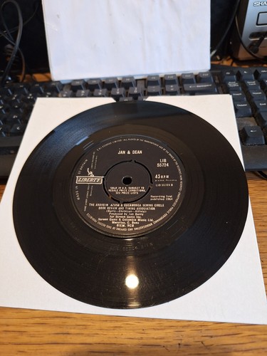 JAN & DEAN RIDE THE WILD SURF VG+ LIBERTY UK SURF VINYL 45 - Picture 3 of 3