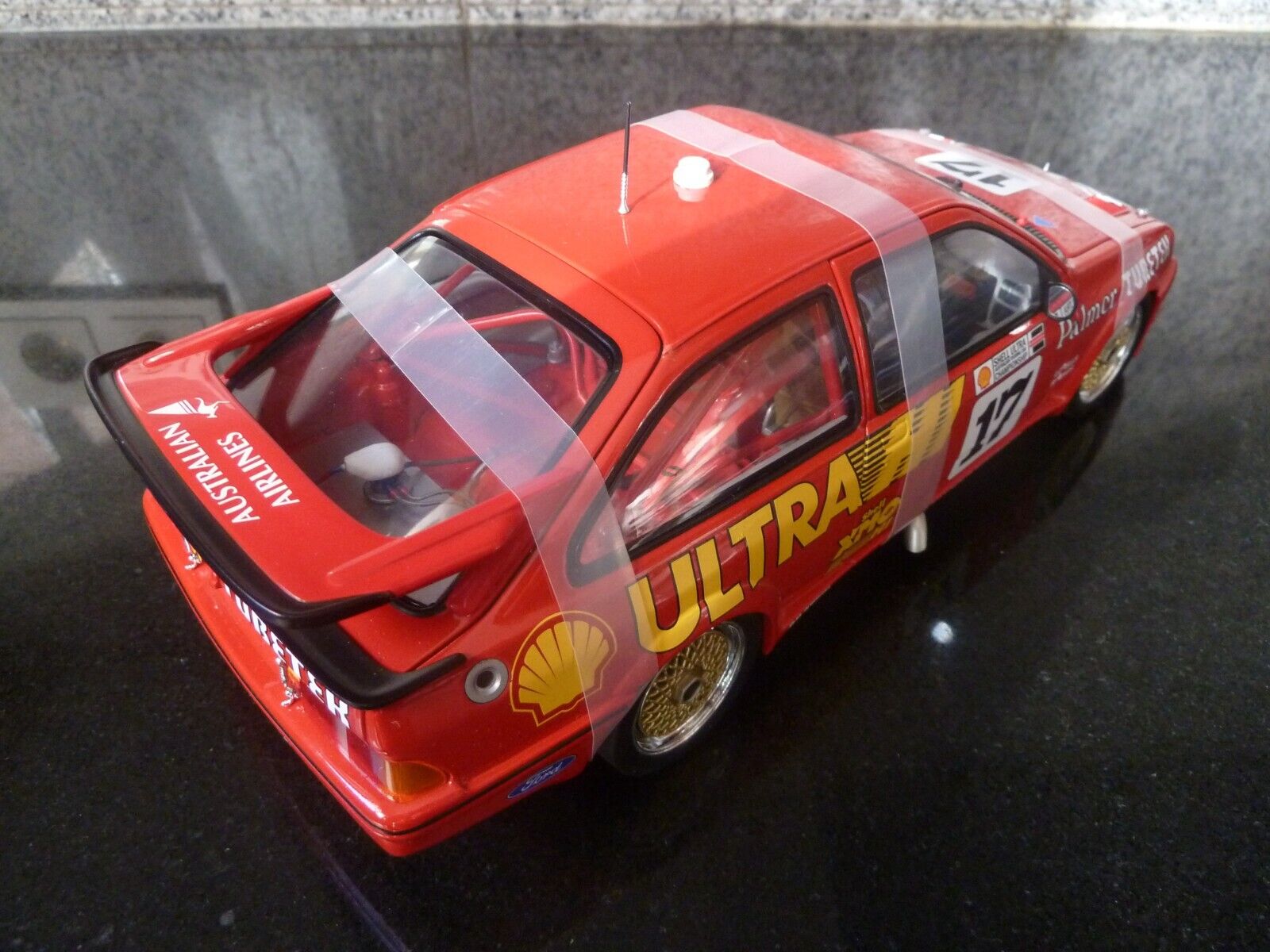 Foto 9 di 14