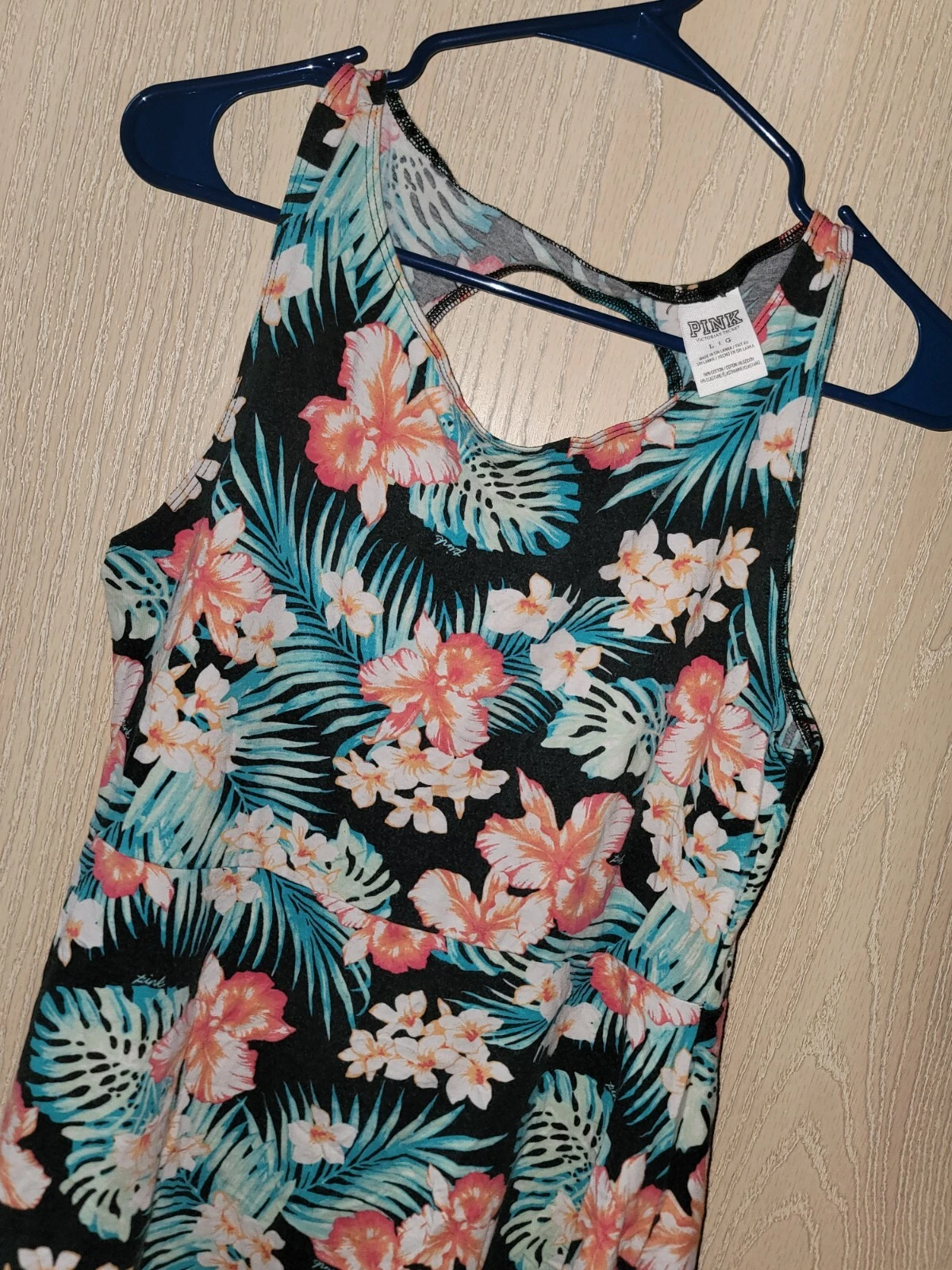 UNDERCOVER Abito rosa di Victoria Secret tropicale colorato aderente e svasato taglia large