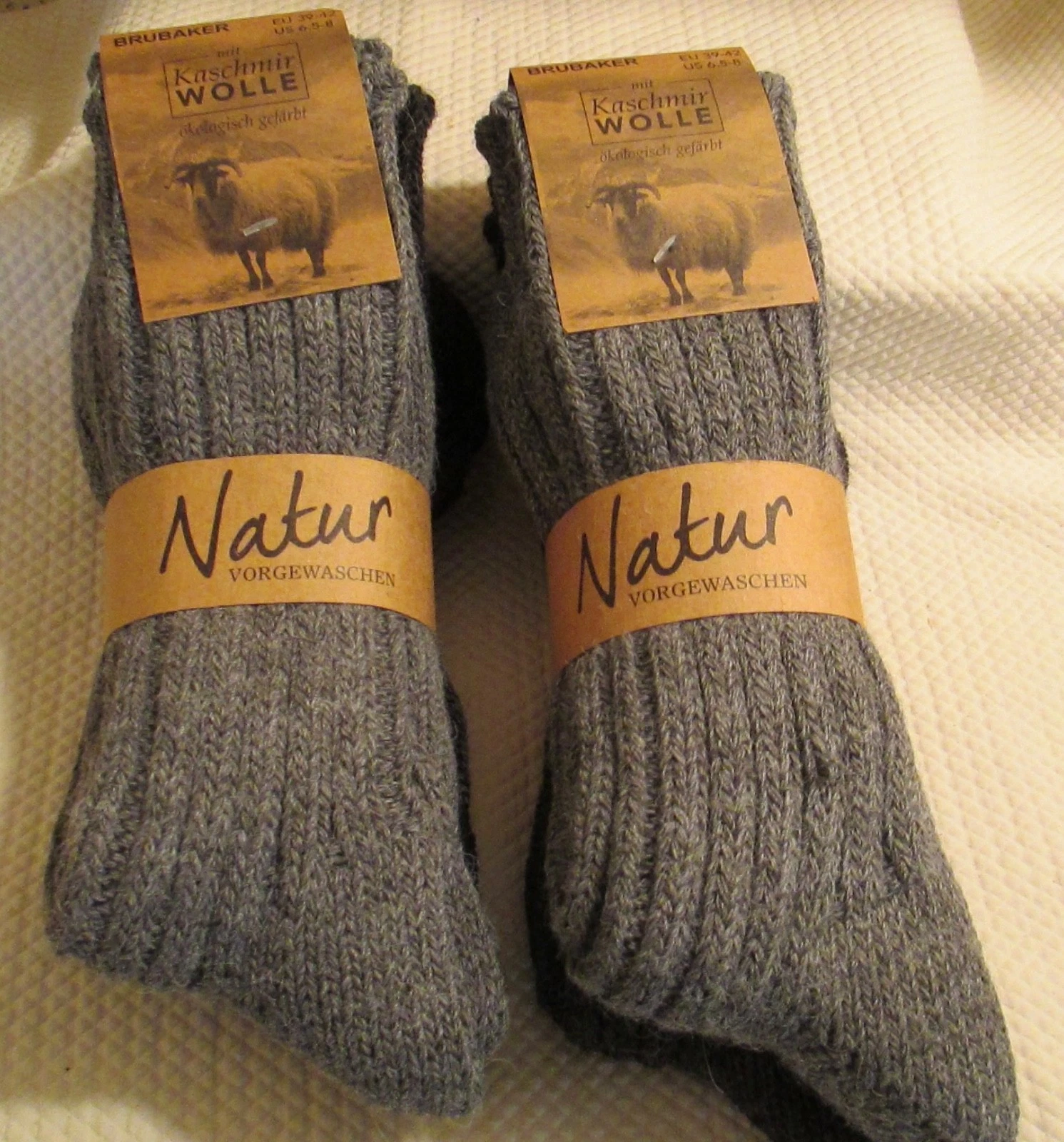 BRUBAKER 4 Pairs Cashmere & Sheep Wool Blend Crew Socks US 6.5-8 EU 39-42 - NEW!