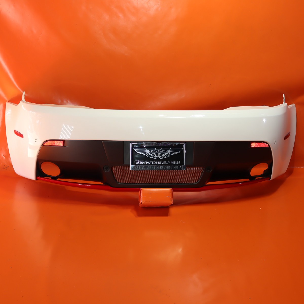 ASTON MARTIN VANTAGE V8 REAR BUMPER 2012 2013 2014 2015 2016 DD23-17K835-BG OEM