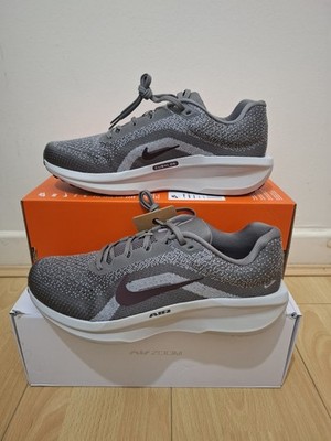 Neu Nike Air Winflo 11 Cave Stone Vast Grey Smoke Grey Herren UK-Größe 9 EU 44