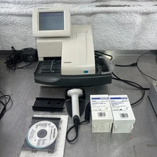Siemens Diagnostics Urine Analyzer, Clinitek Advantus w/ Barcode Scanner