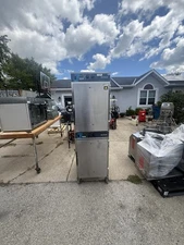 Alto-Shaam 1000-TH/I-QS Full-Size Halo Heat Cook and Hold Oven 208-240V/1PH