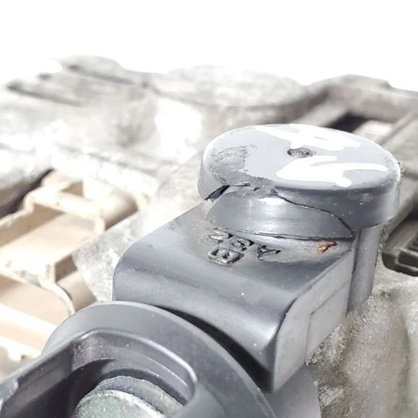 Alternador PN 9c2t-10300-da fabricante de equipamento original 2009 Ford E250 - Imagem 4 de 4