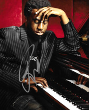 * ROBERT GLASPER * signed 8x10 photo * AFRO BLUE * COA *