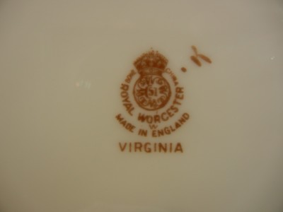 Royal Worcester Virginia Pattern Number Z2307 Cup and Saucer Set(s