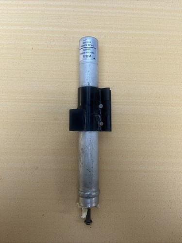 DV6119710AD KONDENSATOR DER KLIMAANLAGE / T908679 / 2462991 / 17218676 FÜR FORD