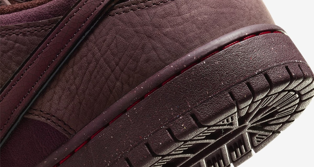 NIKE SB DUNK LOW PRM - FN0619-600 定価以下 Nike SB Dunk Low PRM City of Love Burgundy FN0619-600 US 7