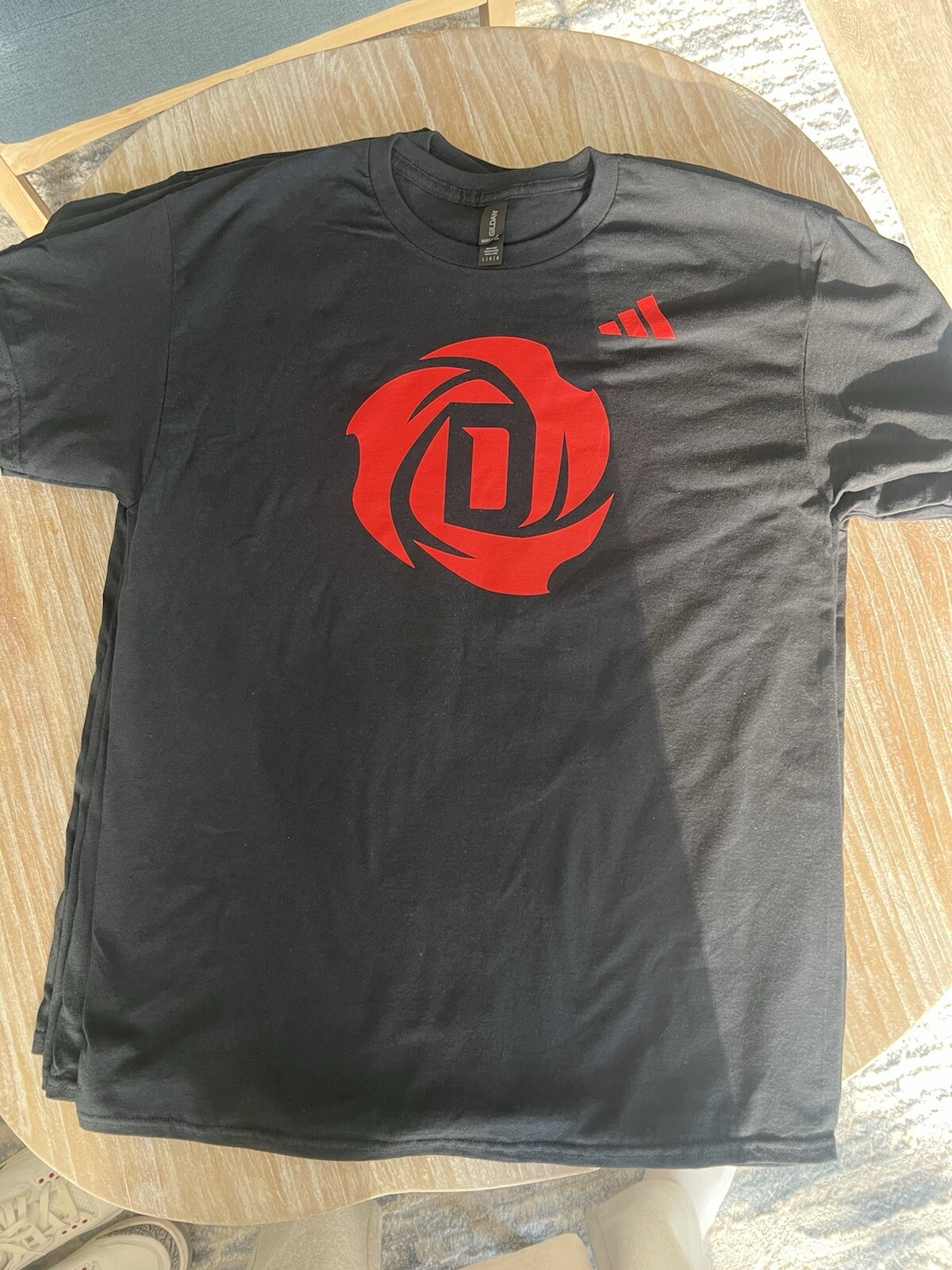 Picture 2 of 3