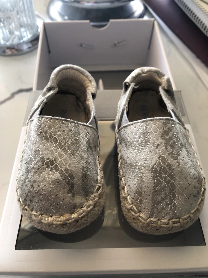 Robeez Ellie Espadrille Silver Snake Metallic 9-12 Months 100% Leather (US 4) - Image 3 of 4